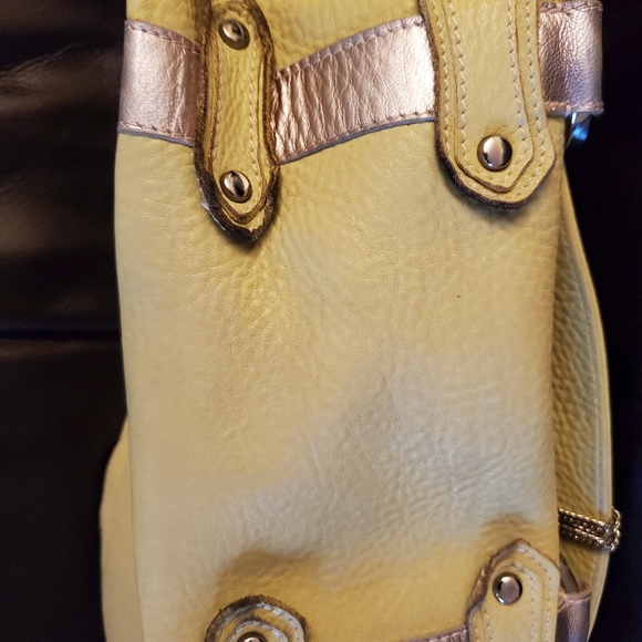 Gustto Pebble Leather Handbag in Light Green - Picture 13 of 13